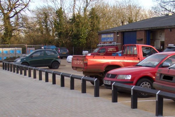 Heavy Duty Knee Rail